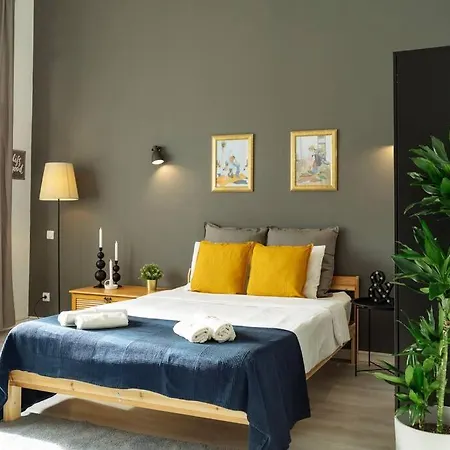 Millo Next To Cismigiu Park *