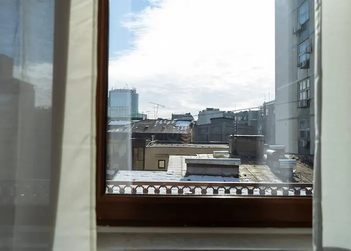 Millo Next To Cismigiu Park *