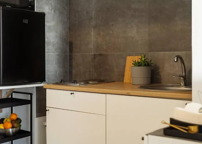 Millo Next To Cismigiu Park Lägenhet *